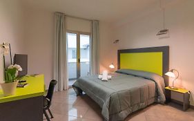 Delta Rooms